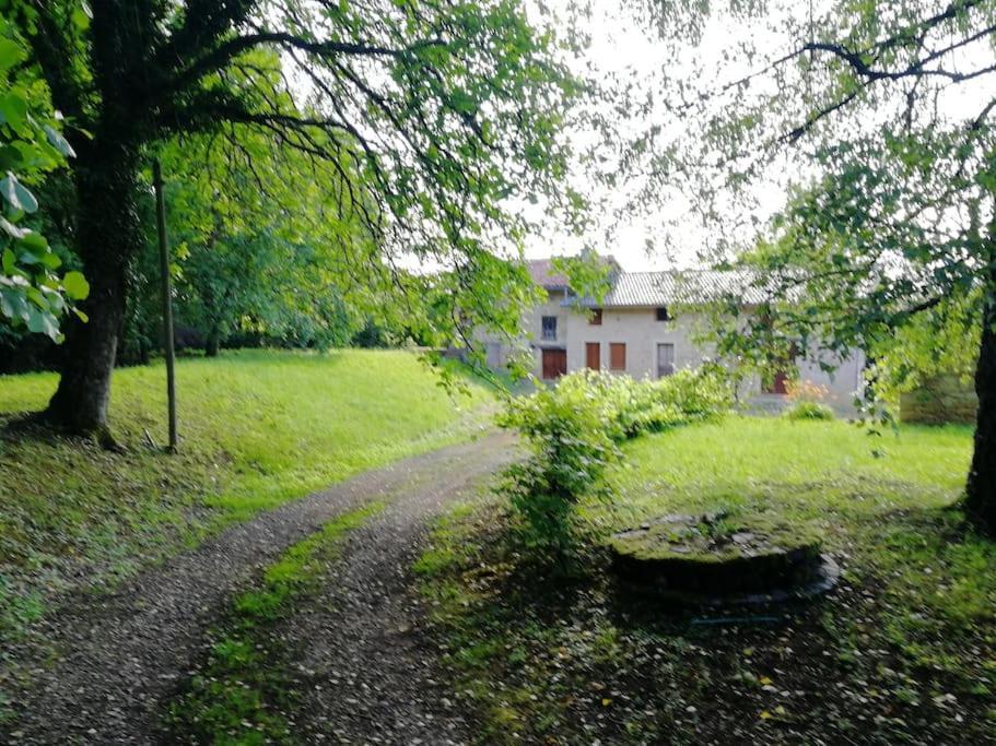 Domaine Moulin de Quincenat Gîte Moulin au Bois Dormant Champagnat  Extérieur photo